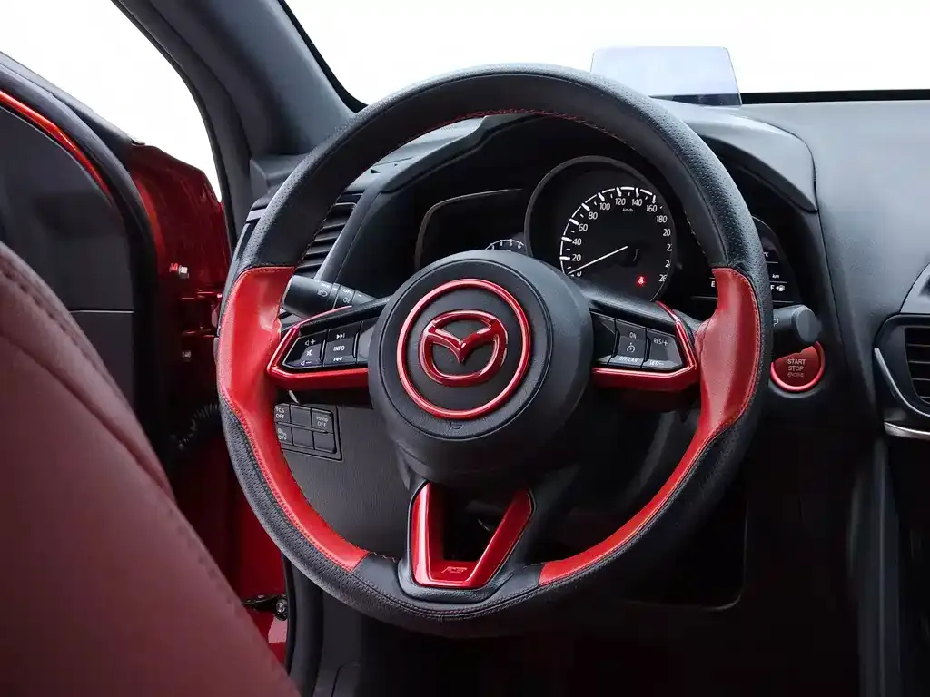 Mazda CX-4 — фото 4