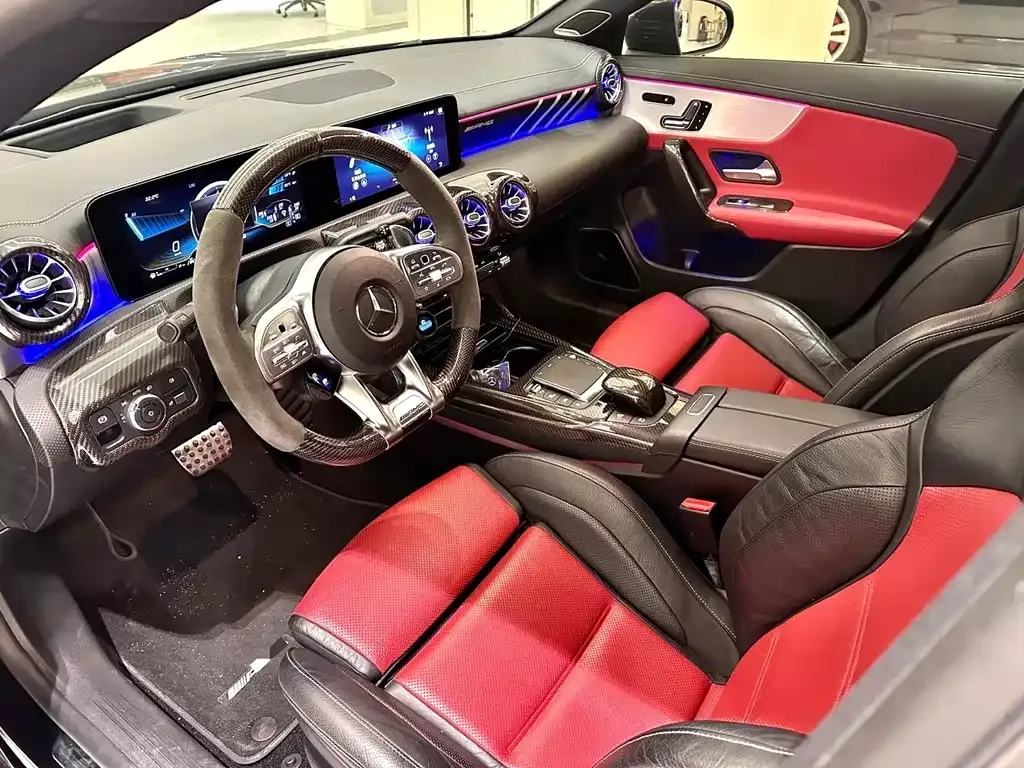 Mercedes-Benz CLA AMG — фото 9