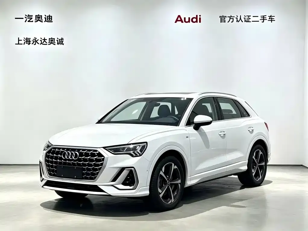 Audi Q3 — фото 1