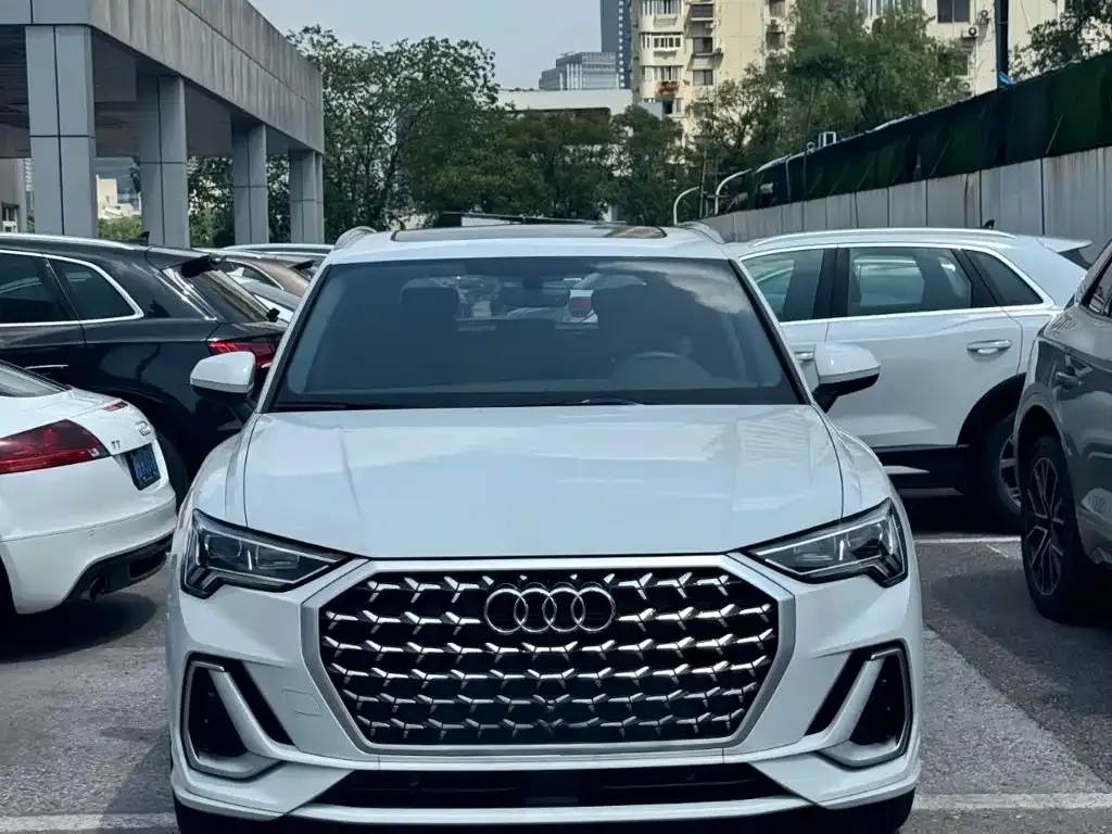 Audi Q3 — фото 4