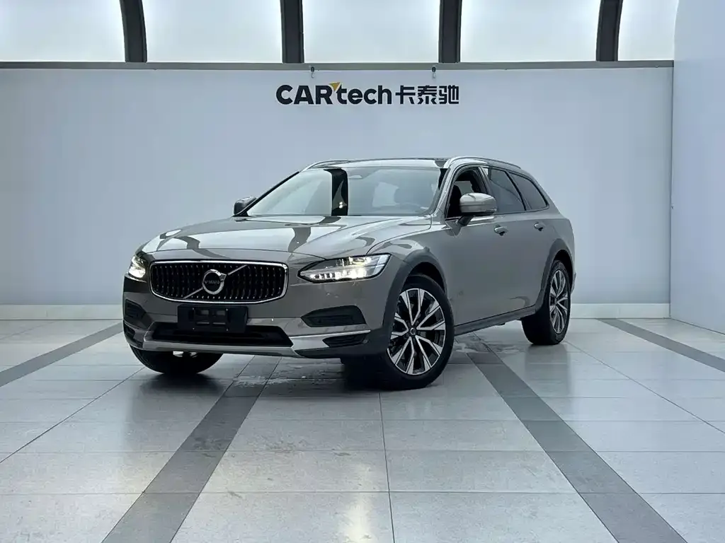 Volvo V90 — фото 1
