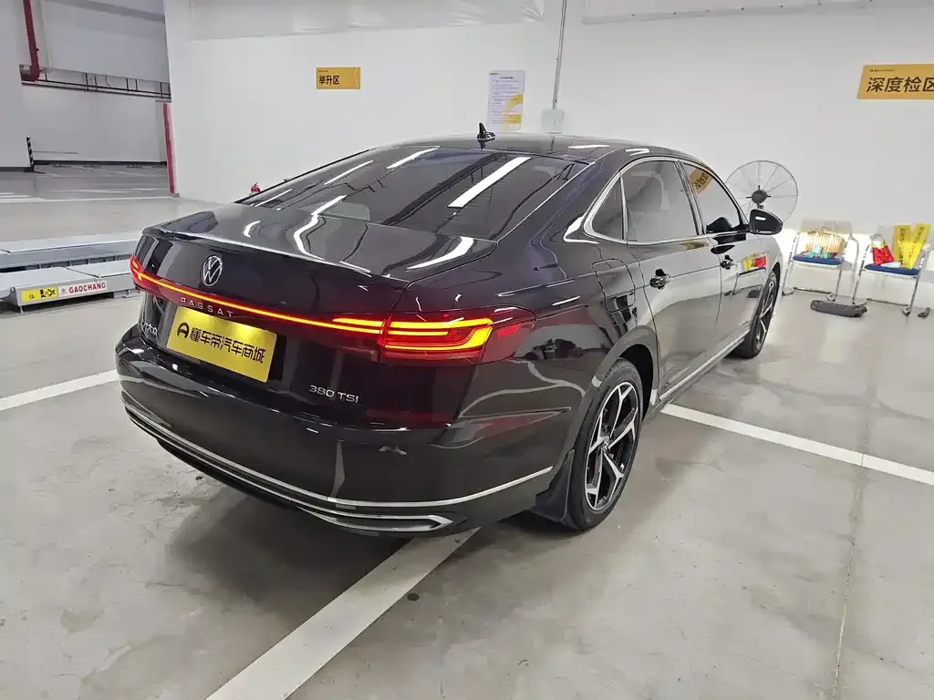 Volkswagen Passat — фото 5