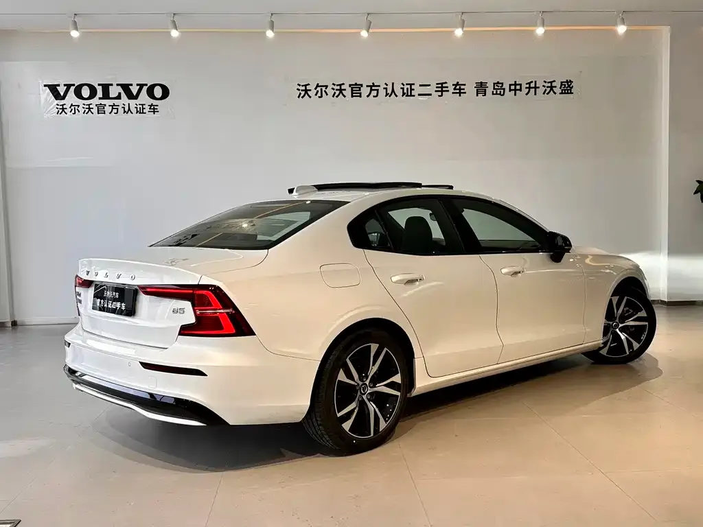Volvo S60 — фото 3