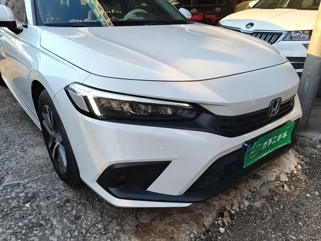 Honda Civic — фото 10
