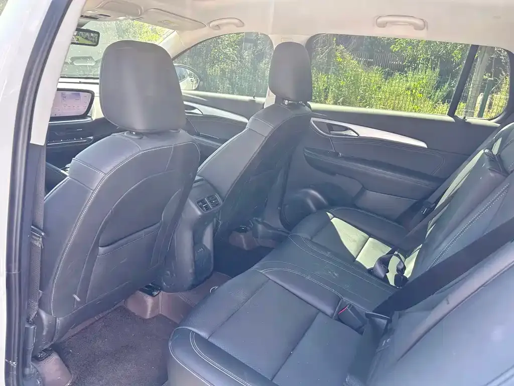 Buick Envision Plus — фото 6