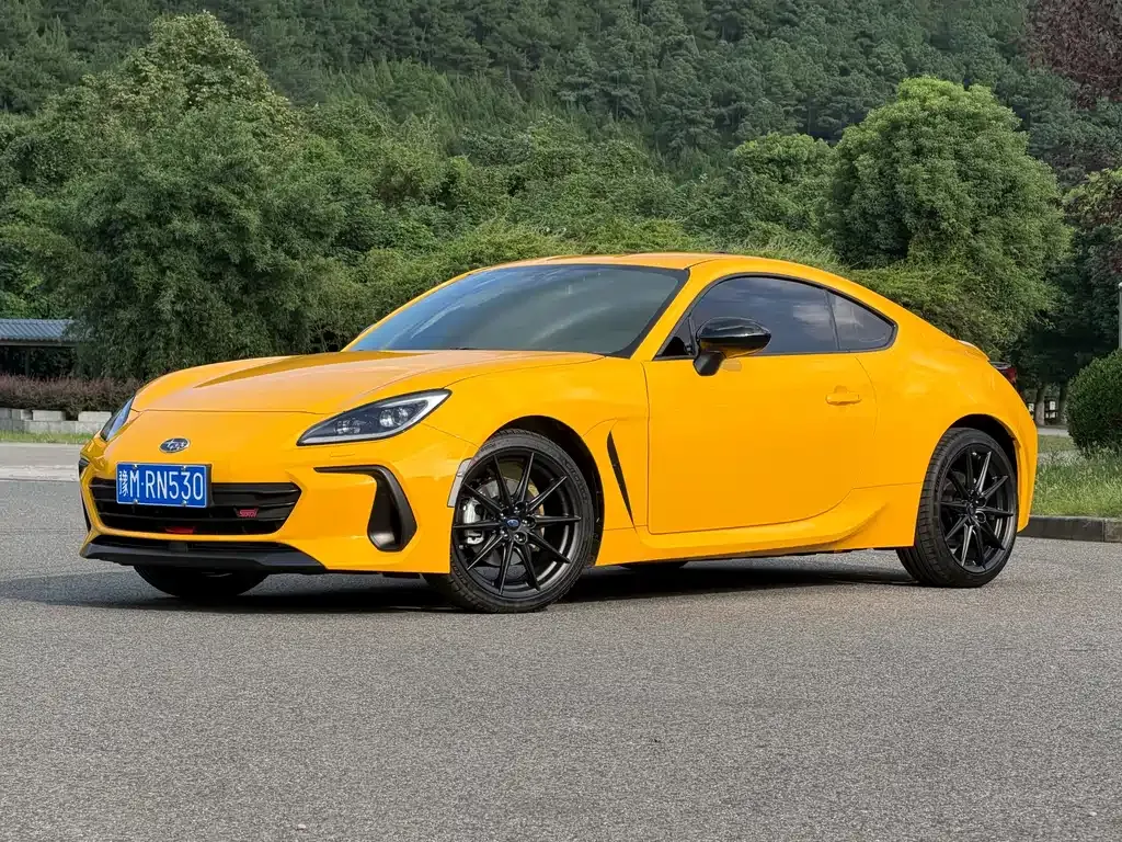 Subaru BRZ — фото 1