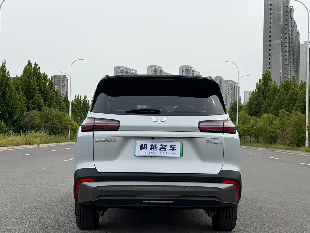 Wuling Xingguang 560 New Energy — фото 2