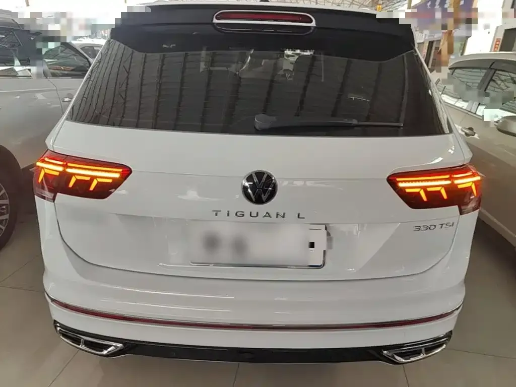 Volkswagen Tiguan L — фото 2
