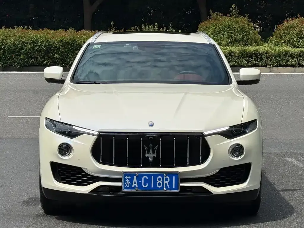 Maserati Levante — фото 3