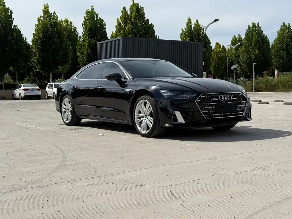 Audi A7L — фото 7
