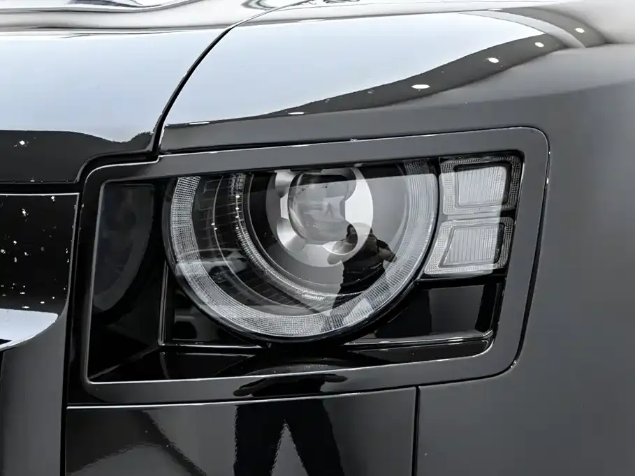 Land Rover Defender — фото 10