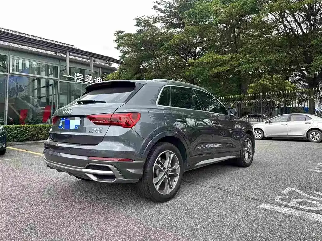 Audi Q3 — фото 9