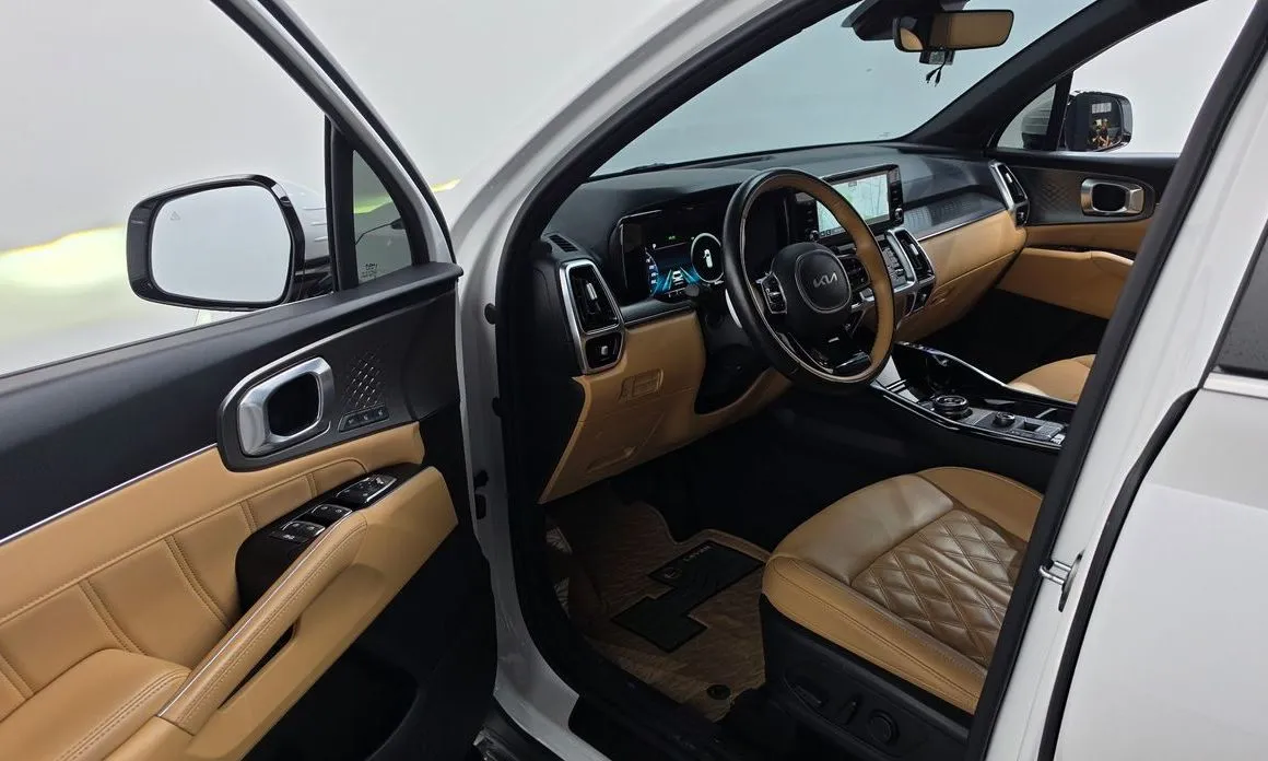 Kia Sorento — фото 8