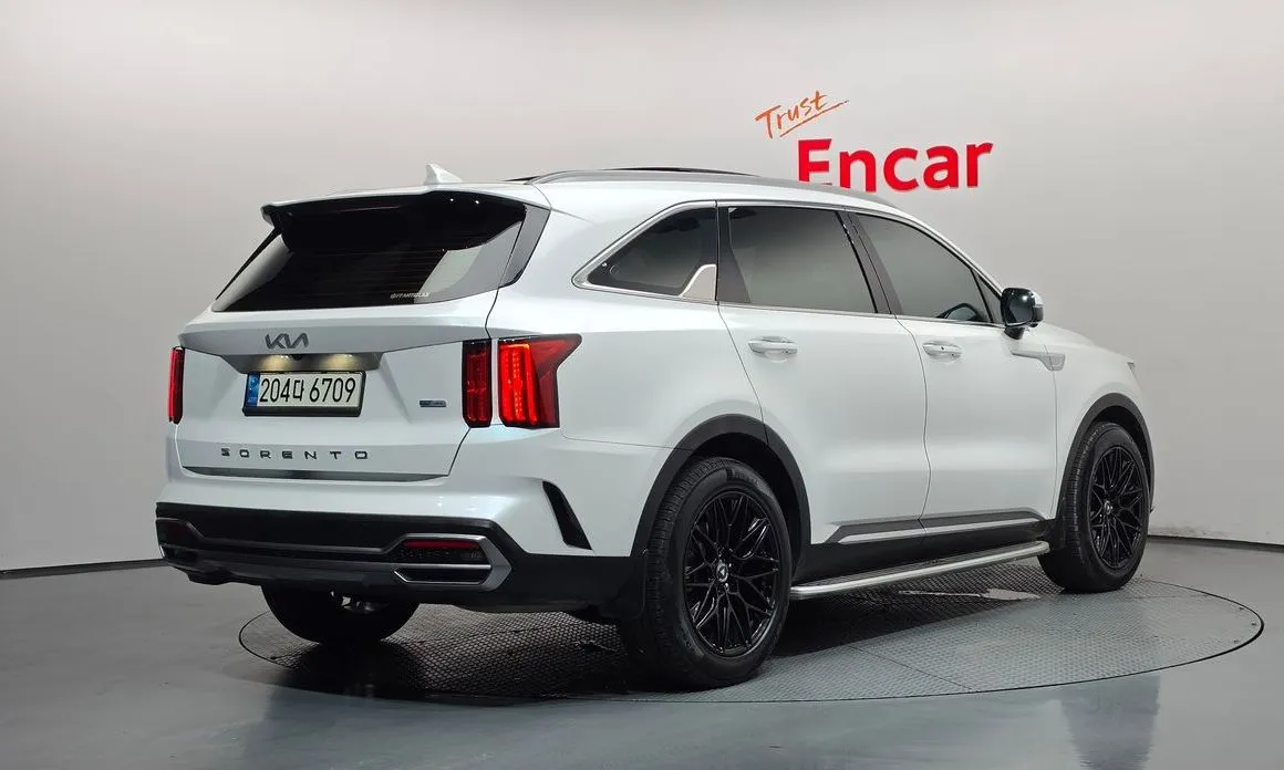 Kia Sorento — фото 6