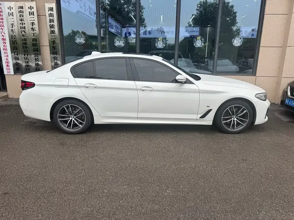 BMW 5 Series (Import) — фото 7