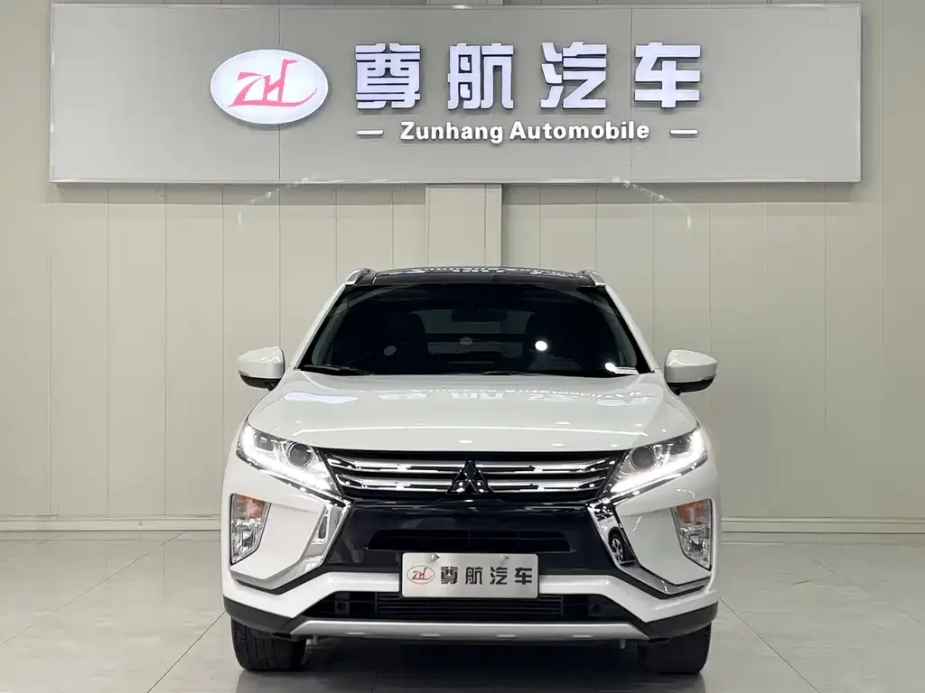 Mitsubishi Eclipse Cross — фото 2