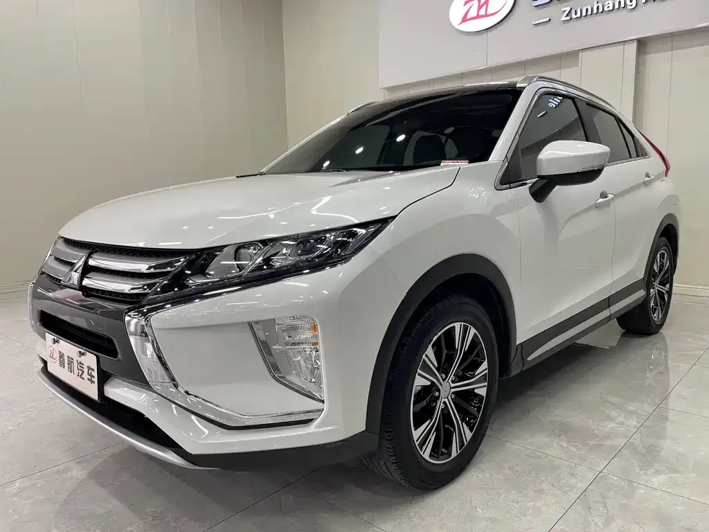 Mitsubishi Eclipse Cross — фото 10