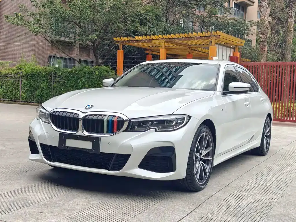 BMW 3 Series — фото 1