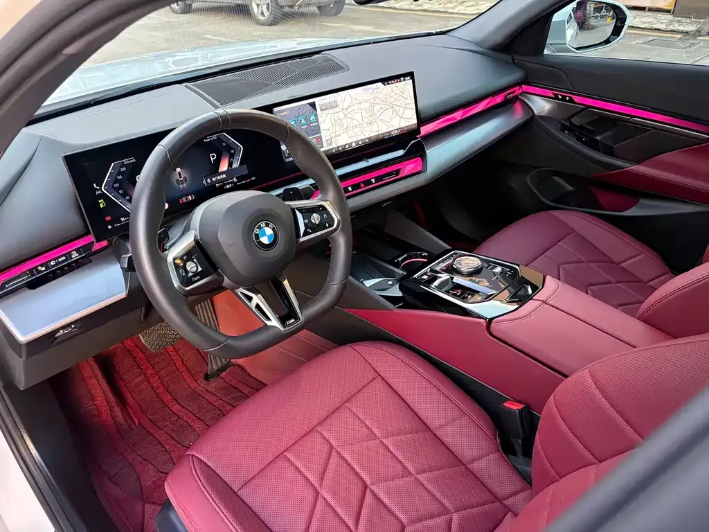BMW 5 Series — фото 10