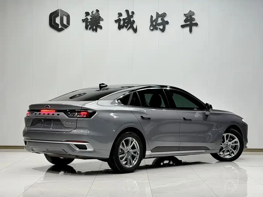 Ford Mondeo — фото 6