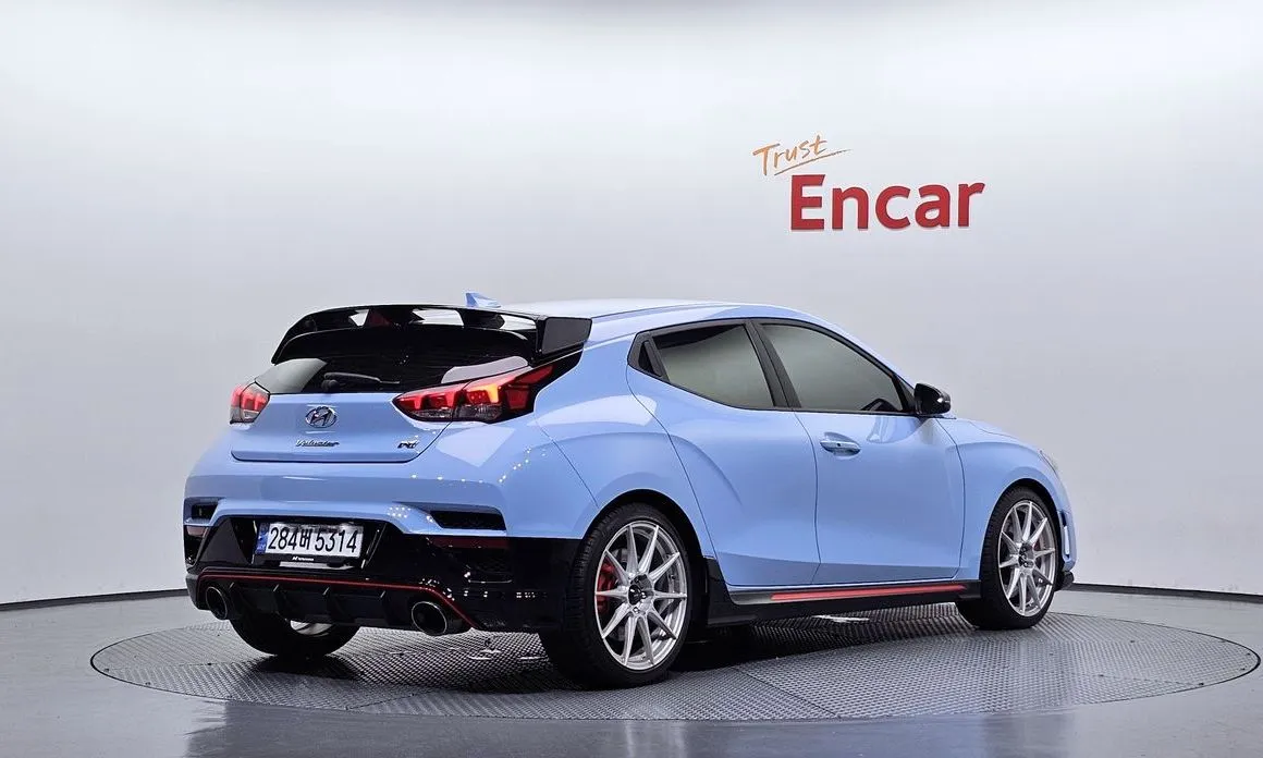 Hyundai Veloster — фото 3