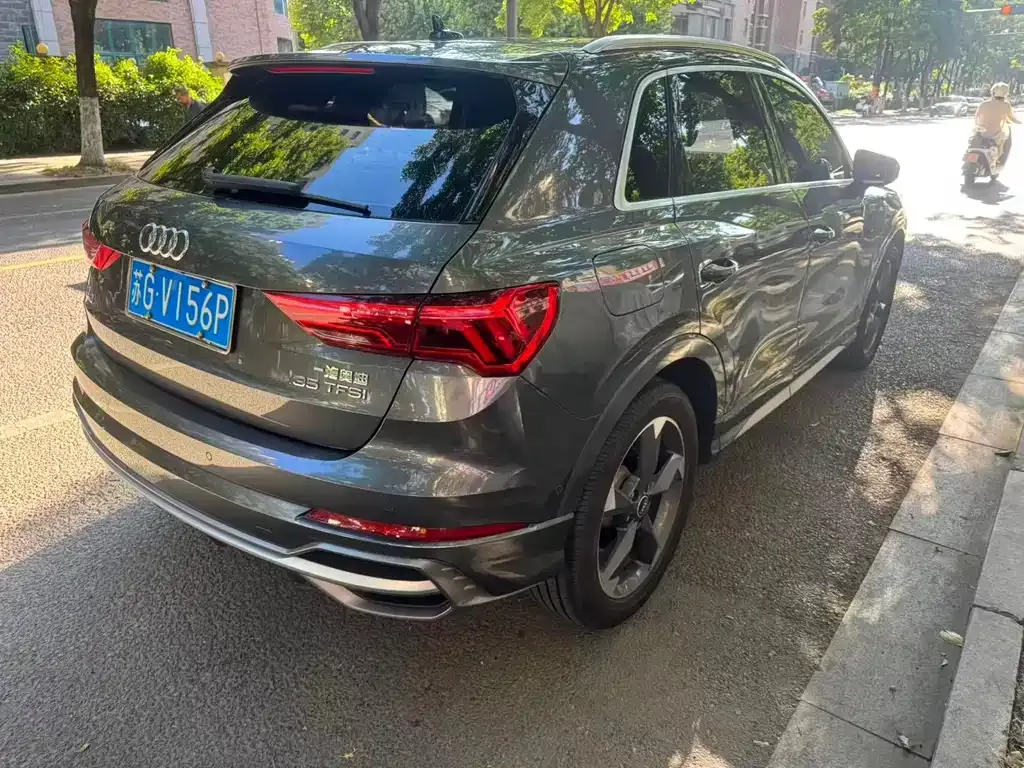 Audi Q3 — фото 10