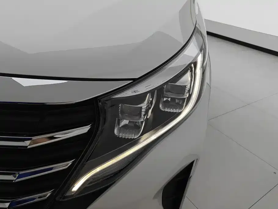 GAC Motor Trumpchi M8 — фото 3