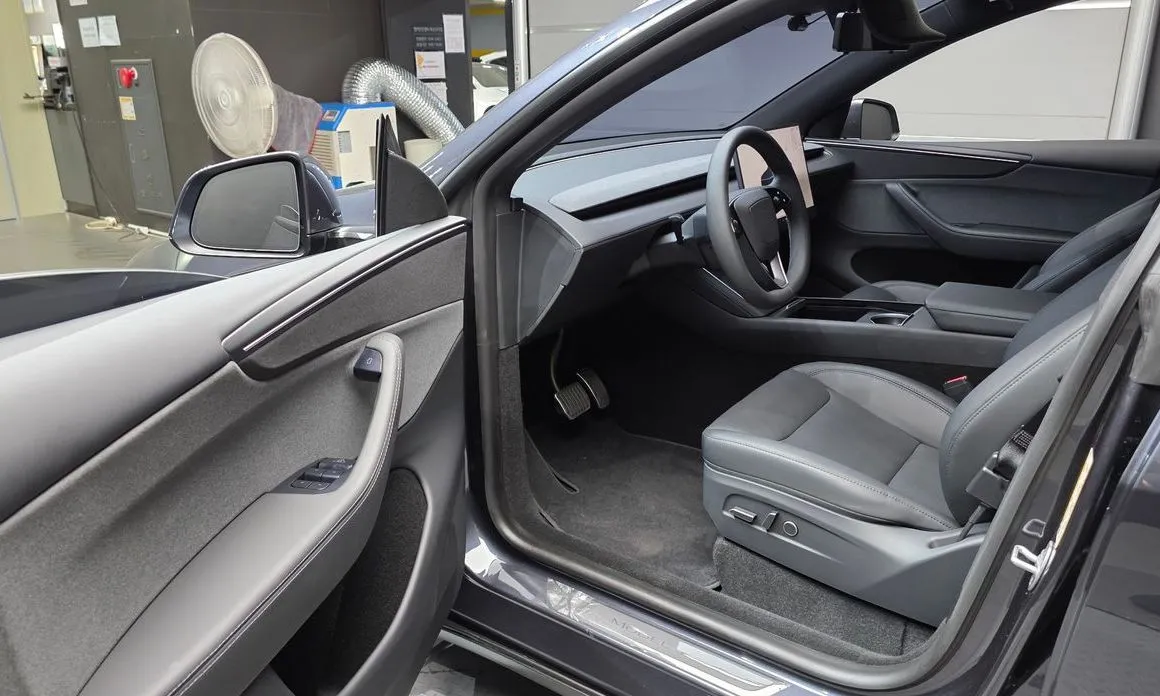 Tesla Model Y — фото 9