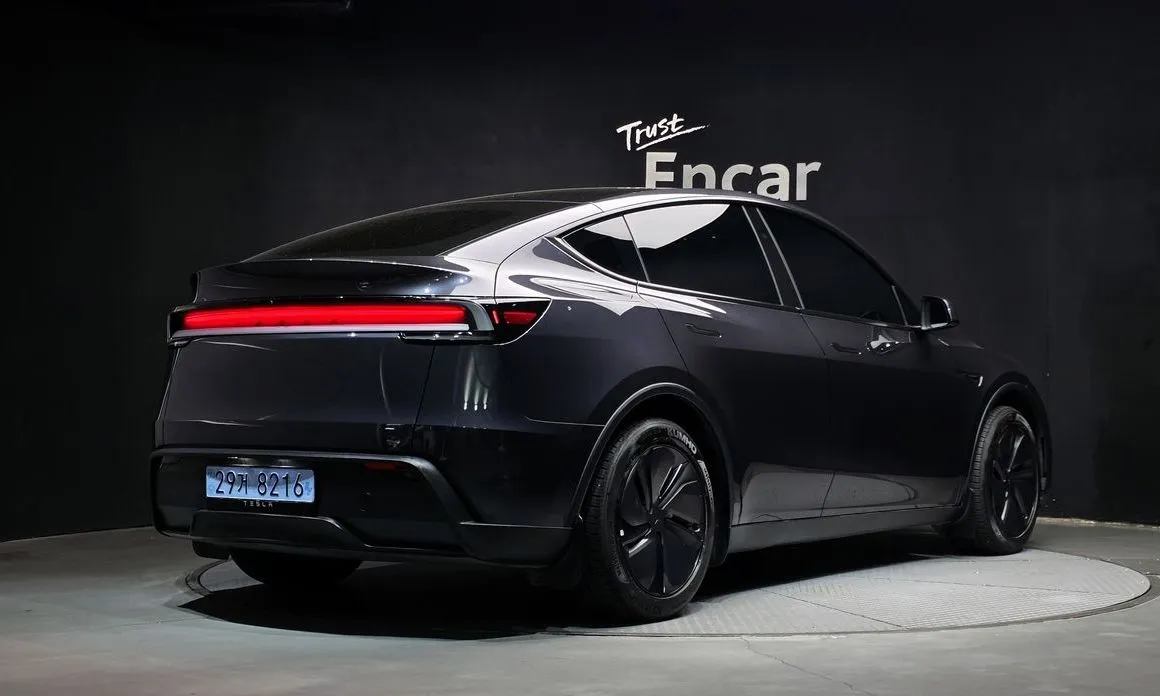 Tesla Model Y — фото 2