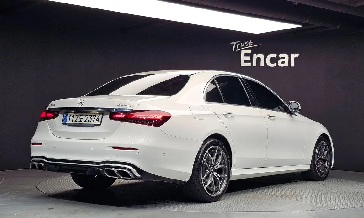 Mercedes-Benz E-Class — фото 5