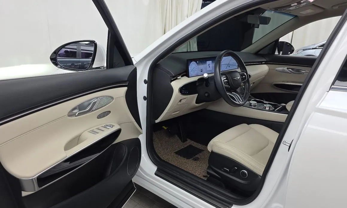 Genesis GV70 — фото 10