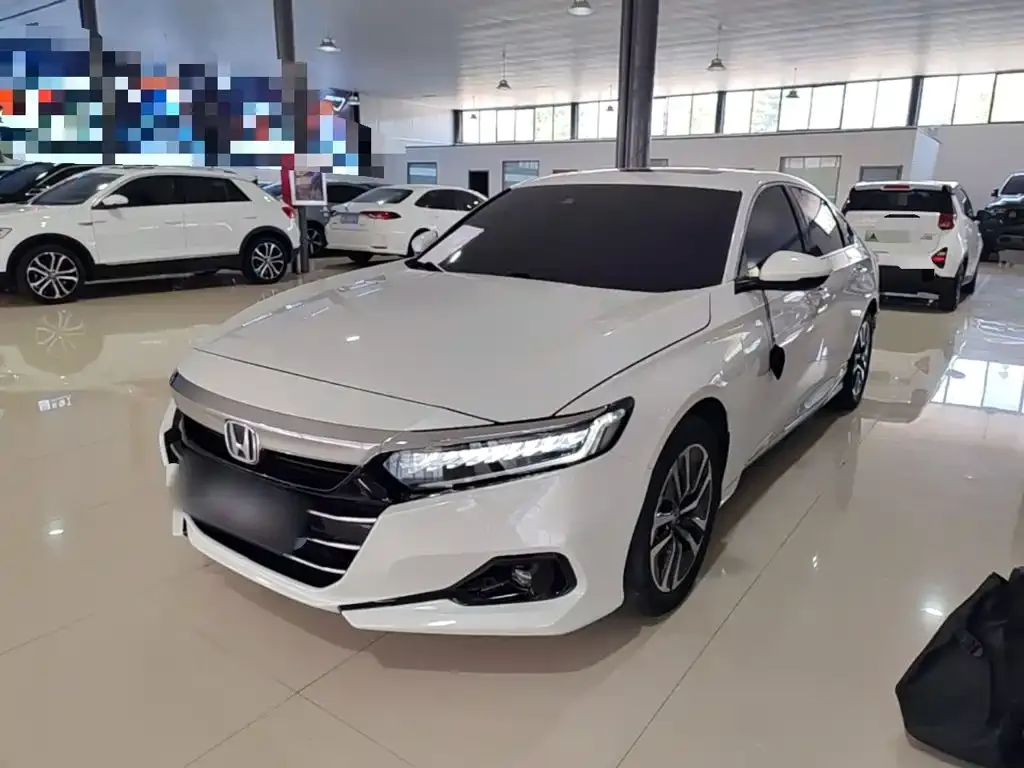Honda Accord — фото 1
