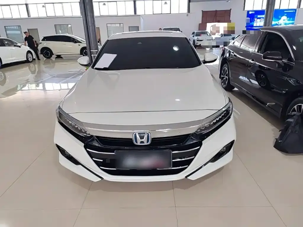 Honda Accord — фото 5