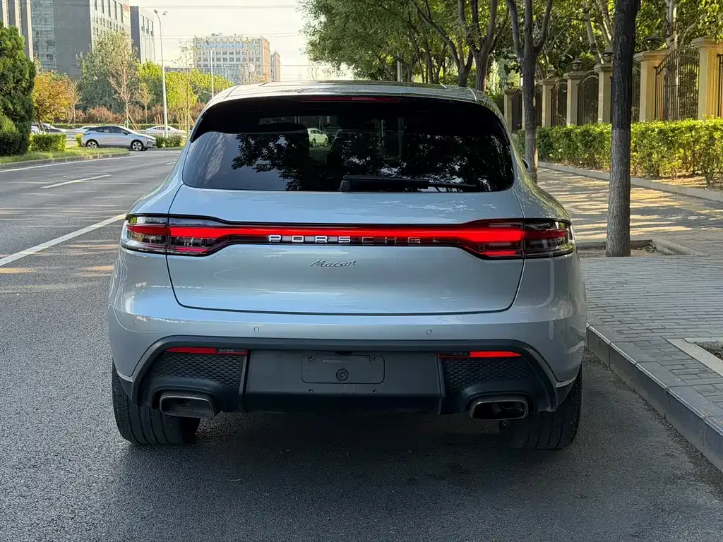 Porsche Macan — фото 10