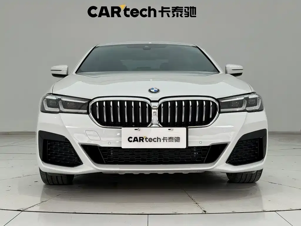 BMW 5 Series — фото 10