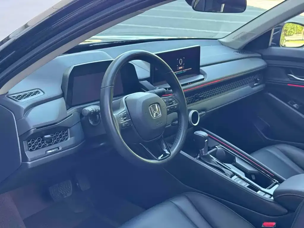 Honda Accord — фото 3