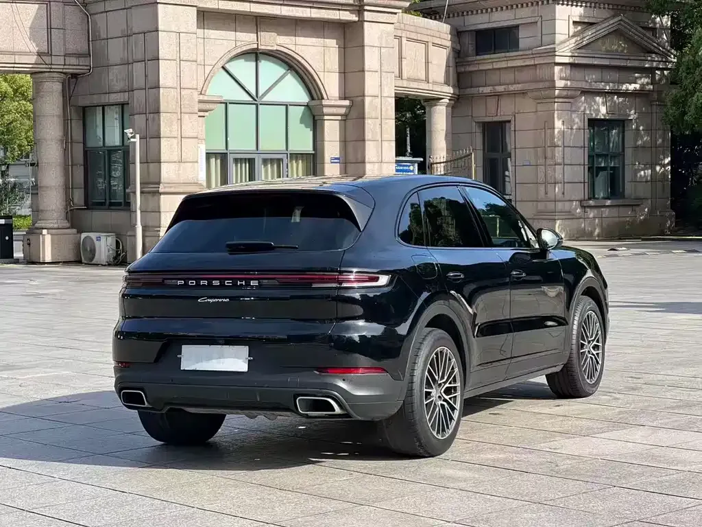 Porsche Cayenne — фото 4