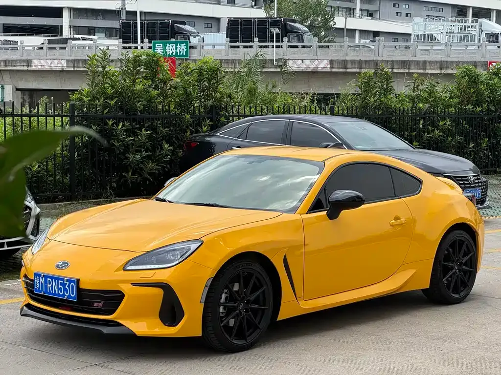 Subaru BRZ — фото 1