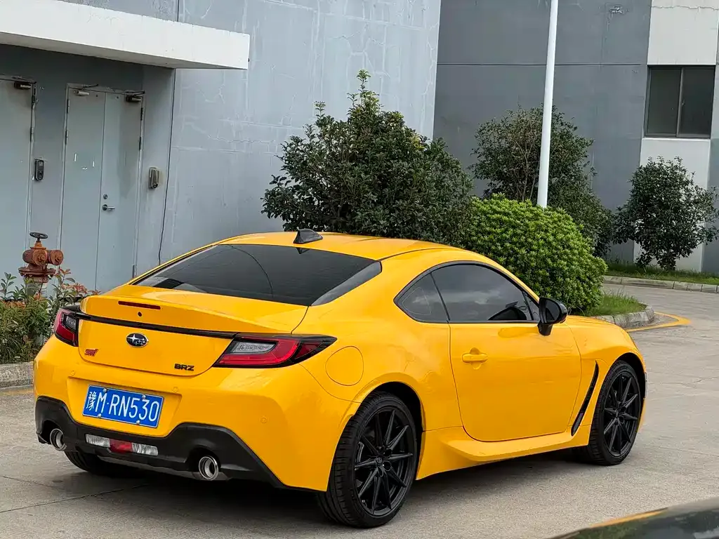Subaru BRZ — фото 4