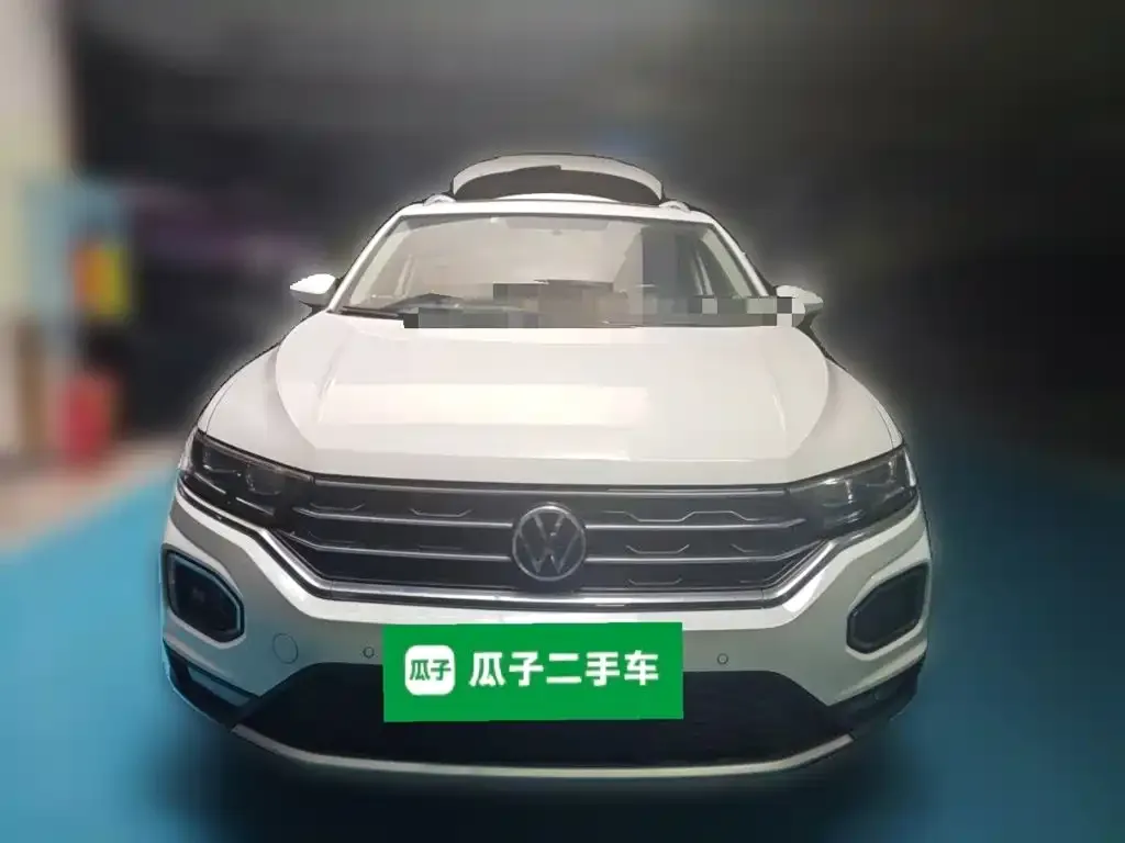 Volkswagen T-Roc — фото 2
