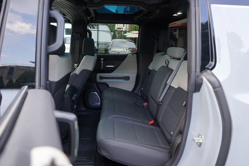 GMC Hummer EV — фото 6