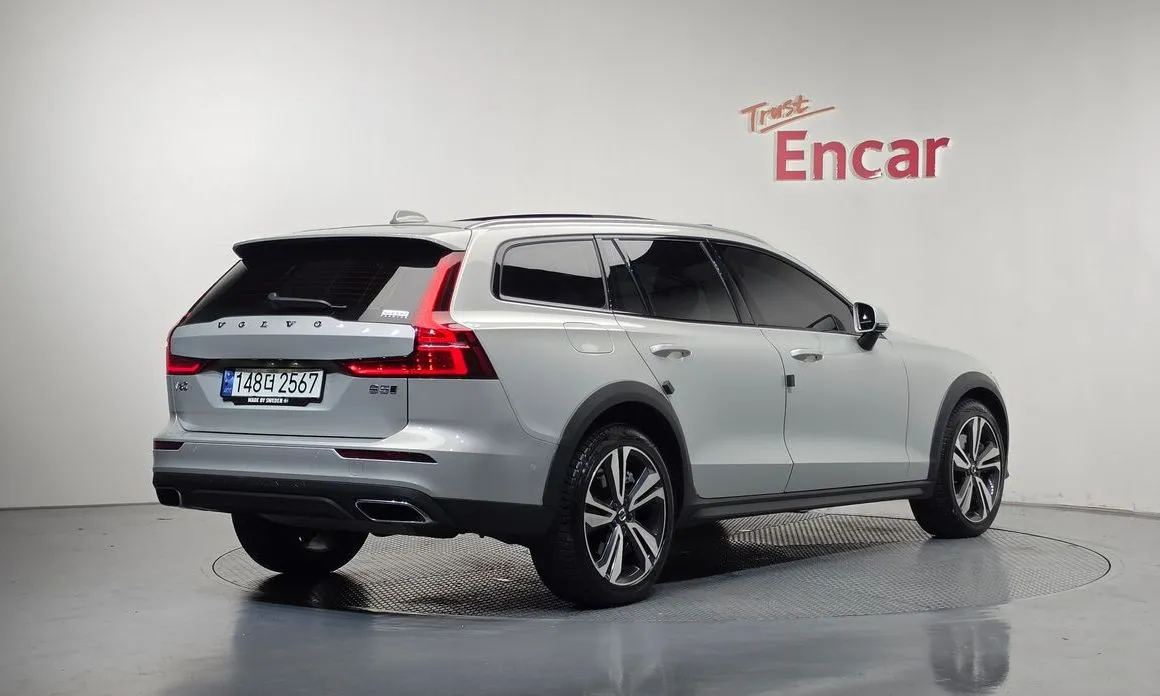 Volvo V60 — фото 4