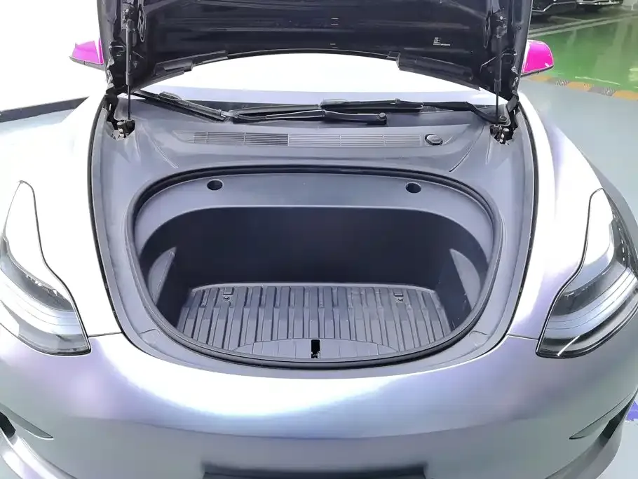 Tesla Model 3 — фото 7