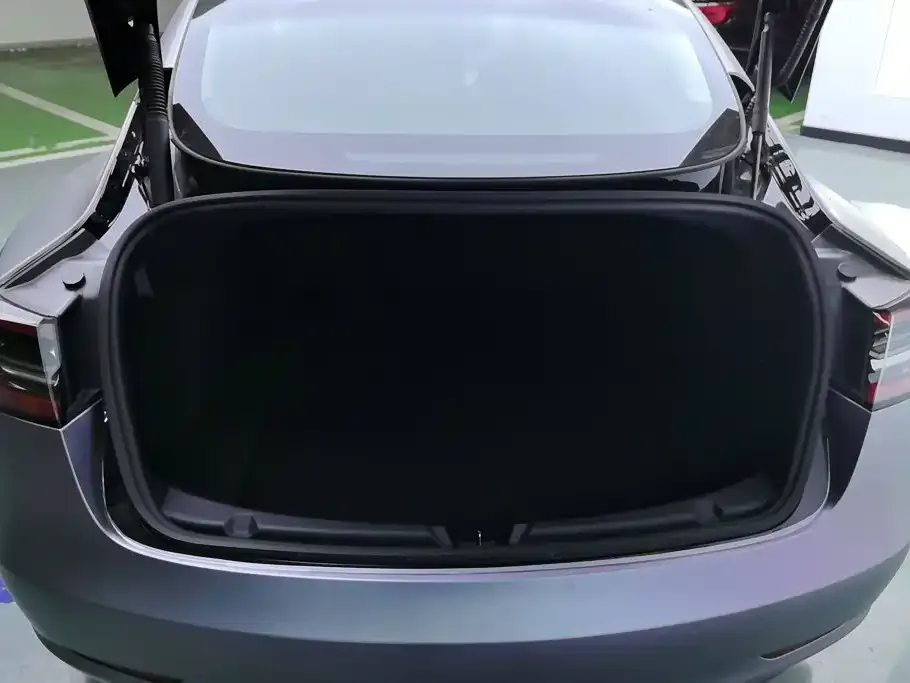 Tesla Model 3 — фото 6