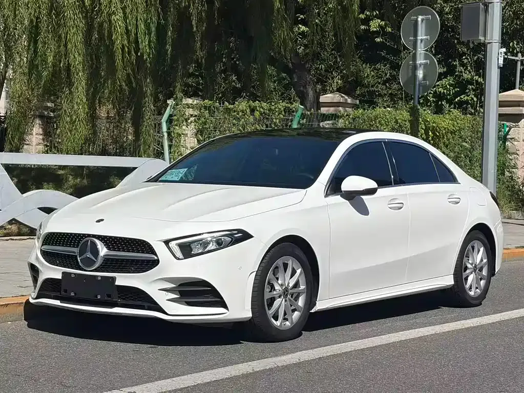 Mercedes-Benz A-Class — фото 1