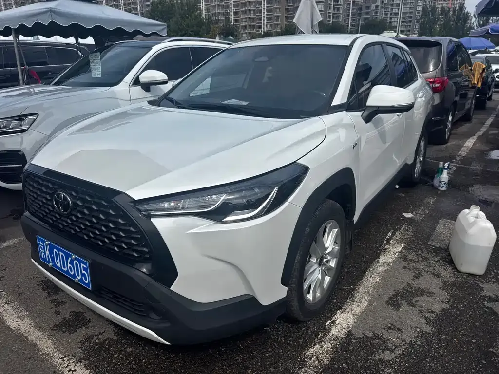 Toyota Corolla Cross — фото 1