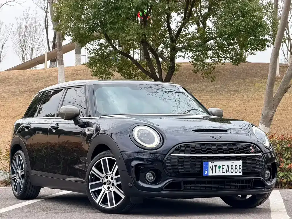MINI Clubman — фото 10