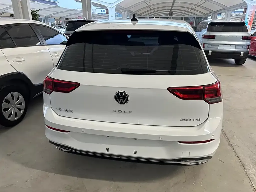 Volkswagen Golf — фото 5