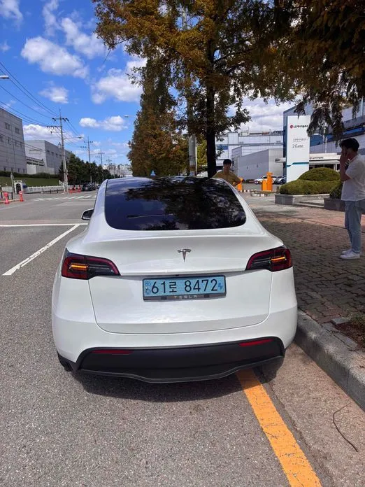 Tesla Model Y — фото 7