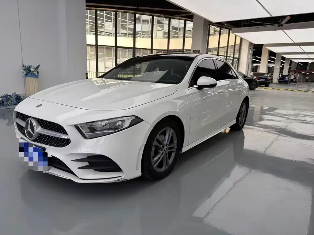 Mercedes-Benz A-Class — фото 1